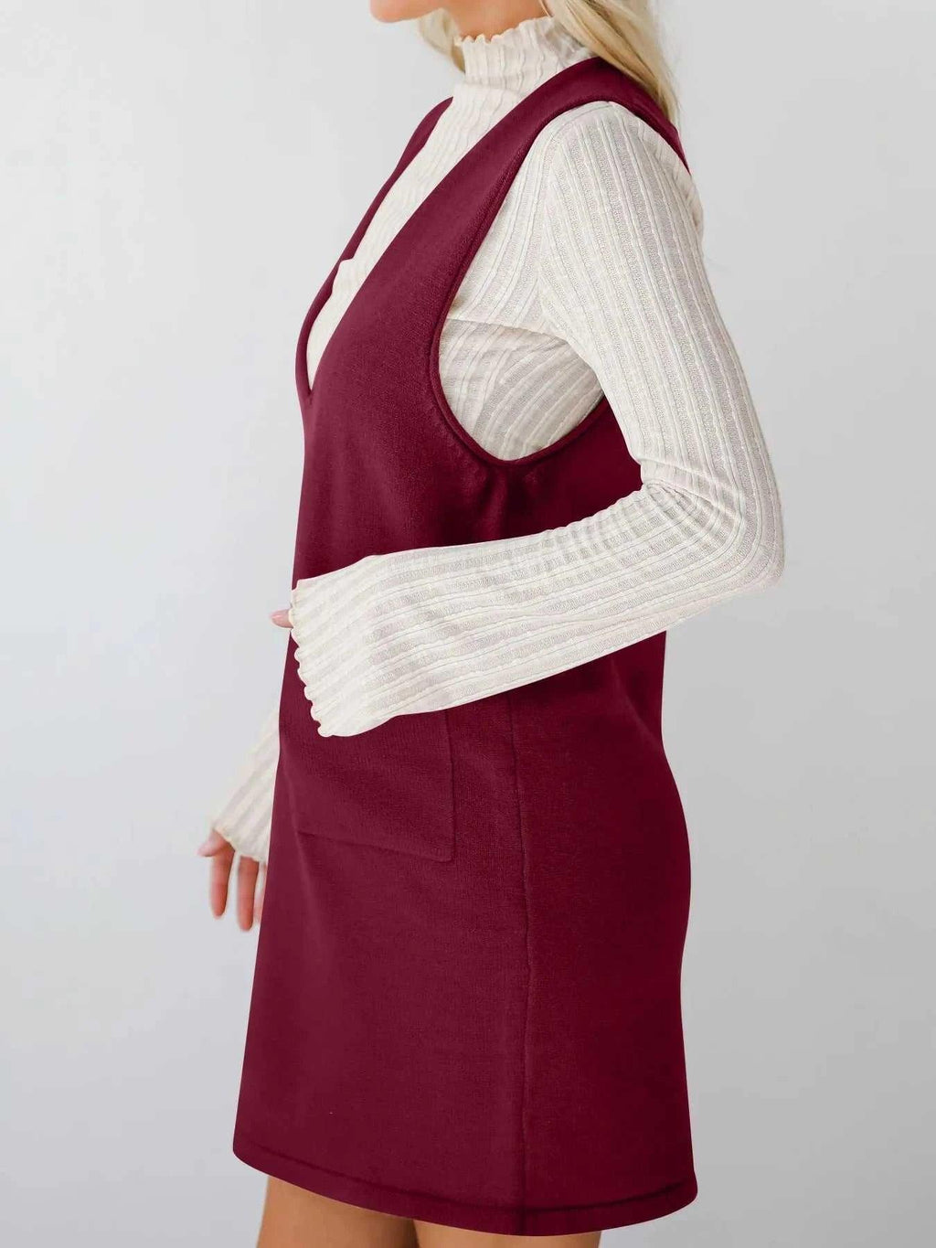 Sleeveless Knit Dress with Pockets -- 