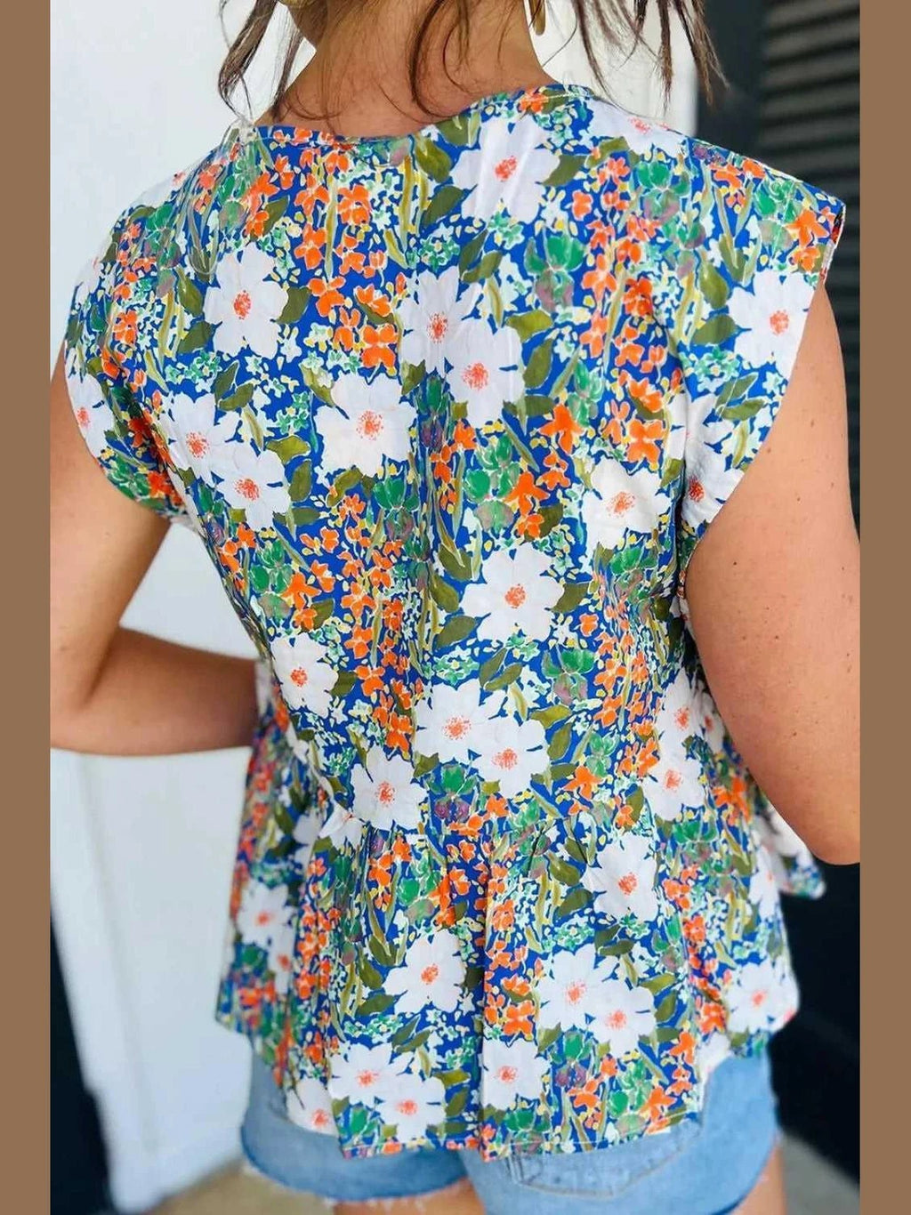 Floral Print Bow Applique Slit Sleeveless Peplum Blouse -- 