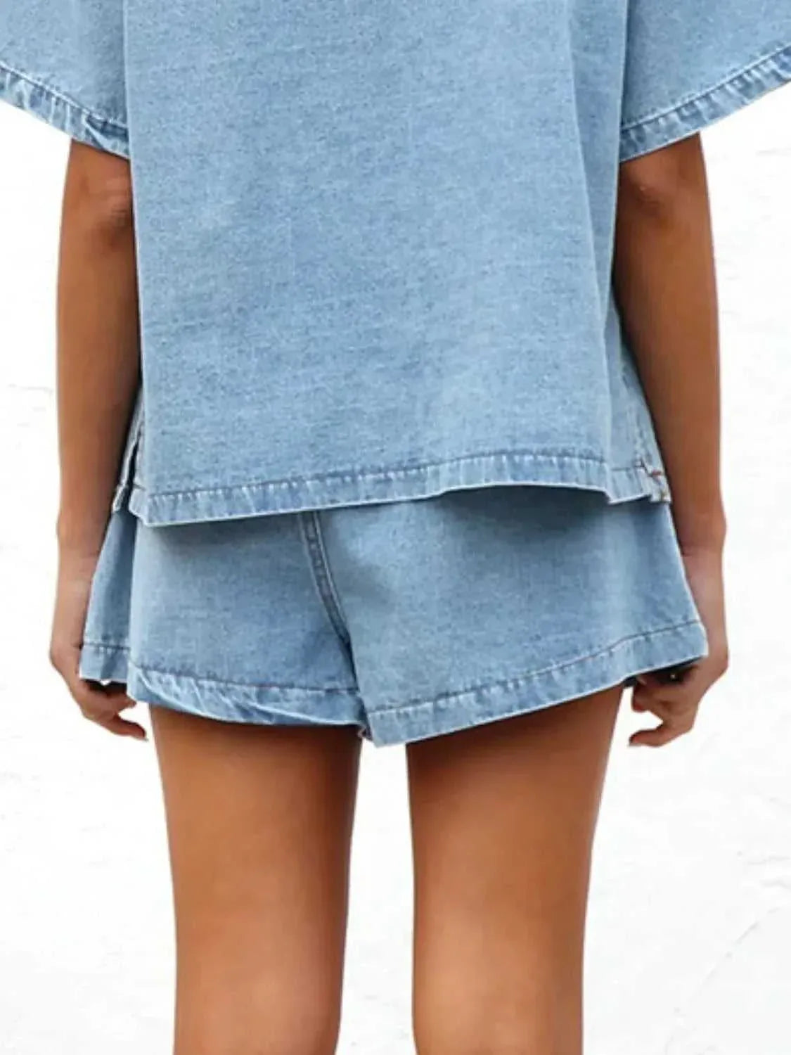 Elastic Waist Denim Shorts -- 