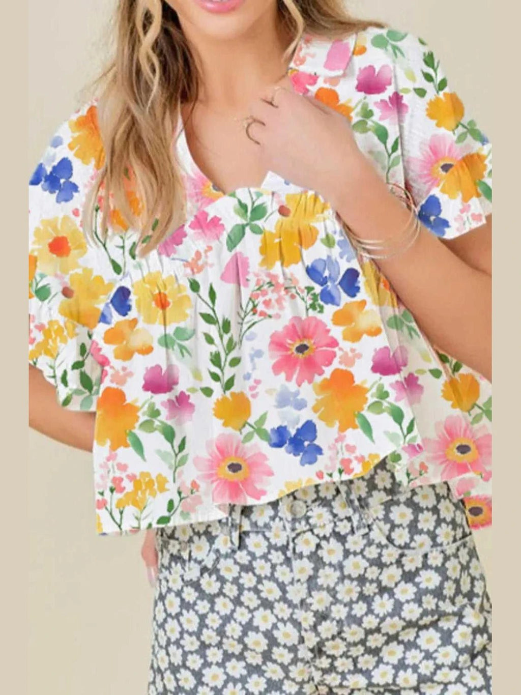 Floral Boxy Fit Ruffled Short Sleeve Blouse -- 