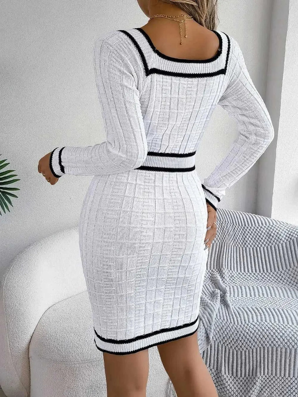 Contrast Trim Long Sleeve Sweater Dress -- 