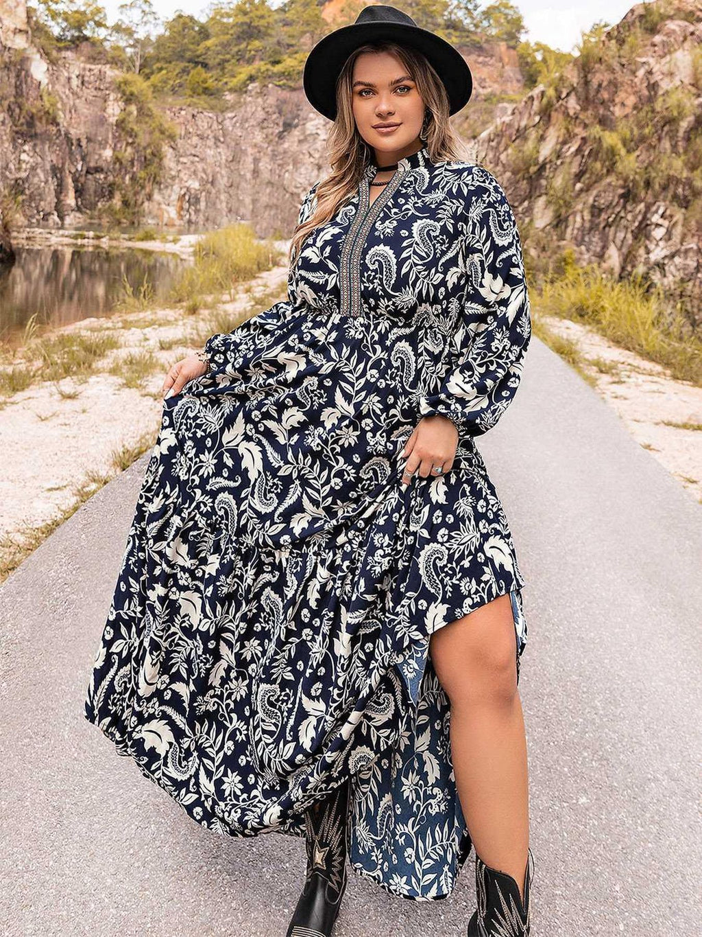 Plus Size Long Sleeve Maxi Dress -- 