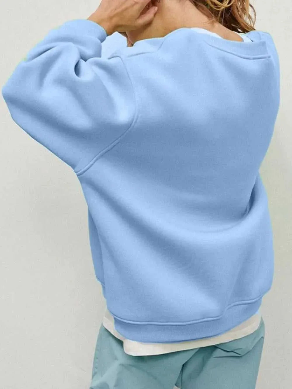 Round Neck Dropped Shoulder Long Sleeve Sweatshirt -- 