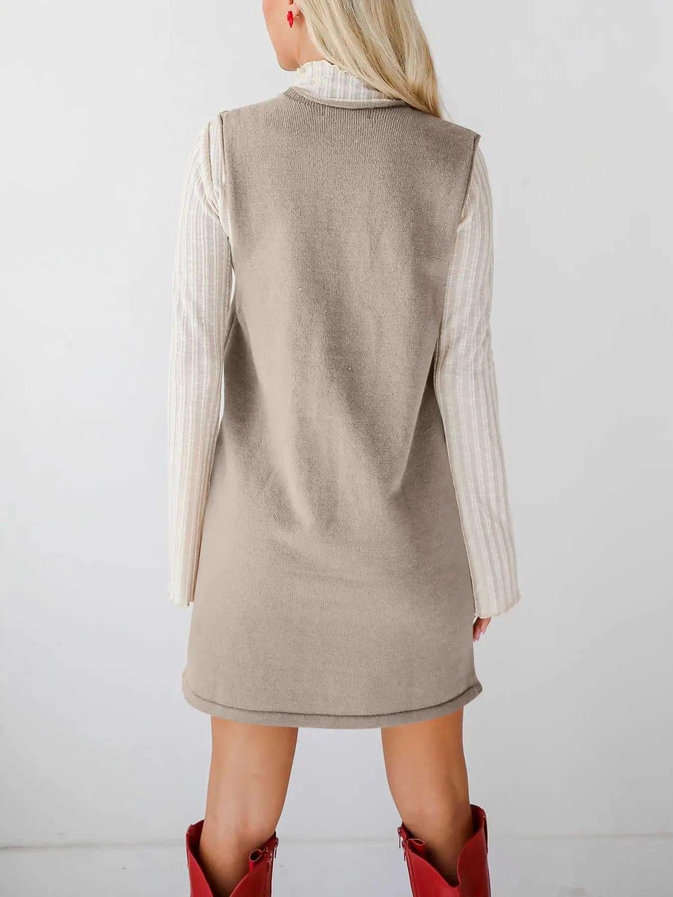 Sleeveless Knit Dress with Pockets -- 
