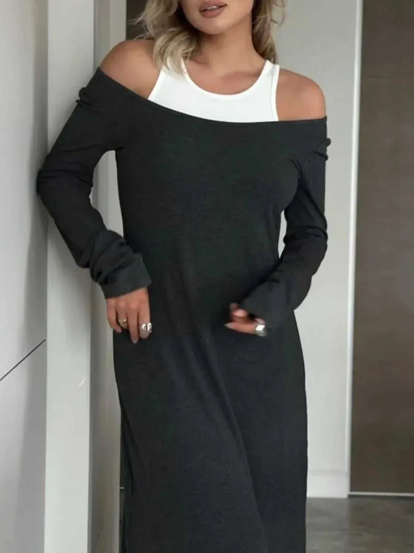 Contrast Long Sleeve Maxi Dress -- 
