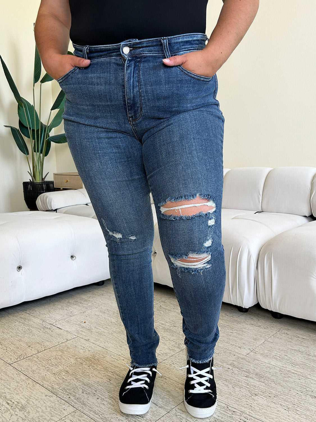 Judy Blue Full Size High Waist Distressed Skinny Jeans -- 