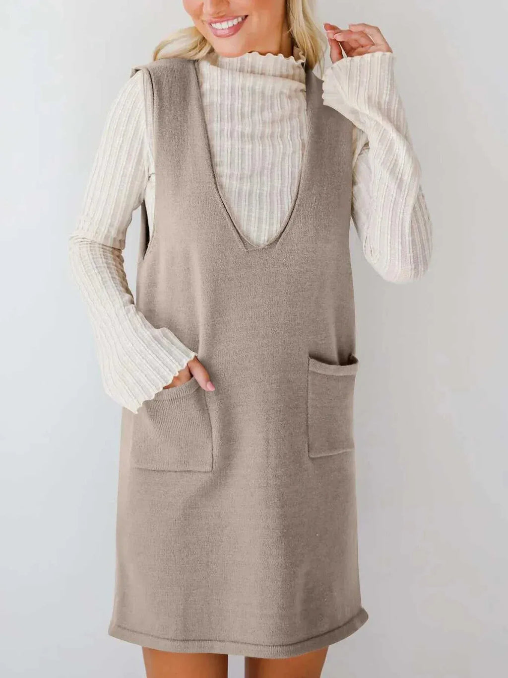 Sleeveless Knit Dress with Pockets -- 