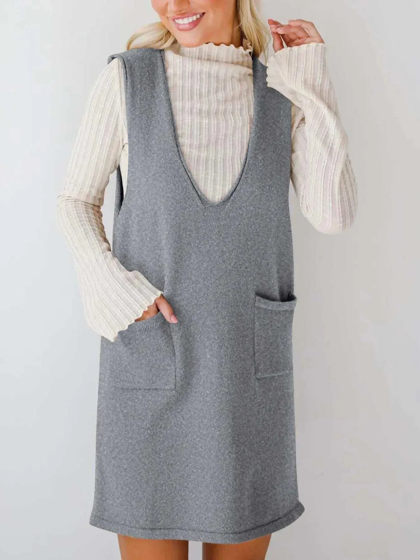 Sleeveless Knit Dress with Pockets -- 