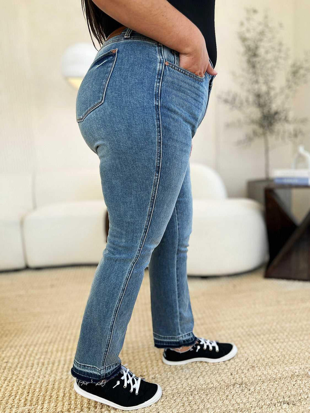 Judy Blue Full Size Mid Rise Rigid Magic Release Hem Jeans -- 
