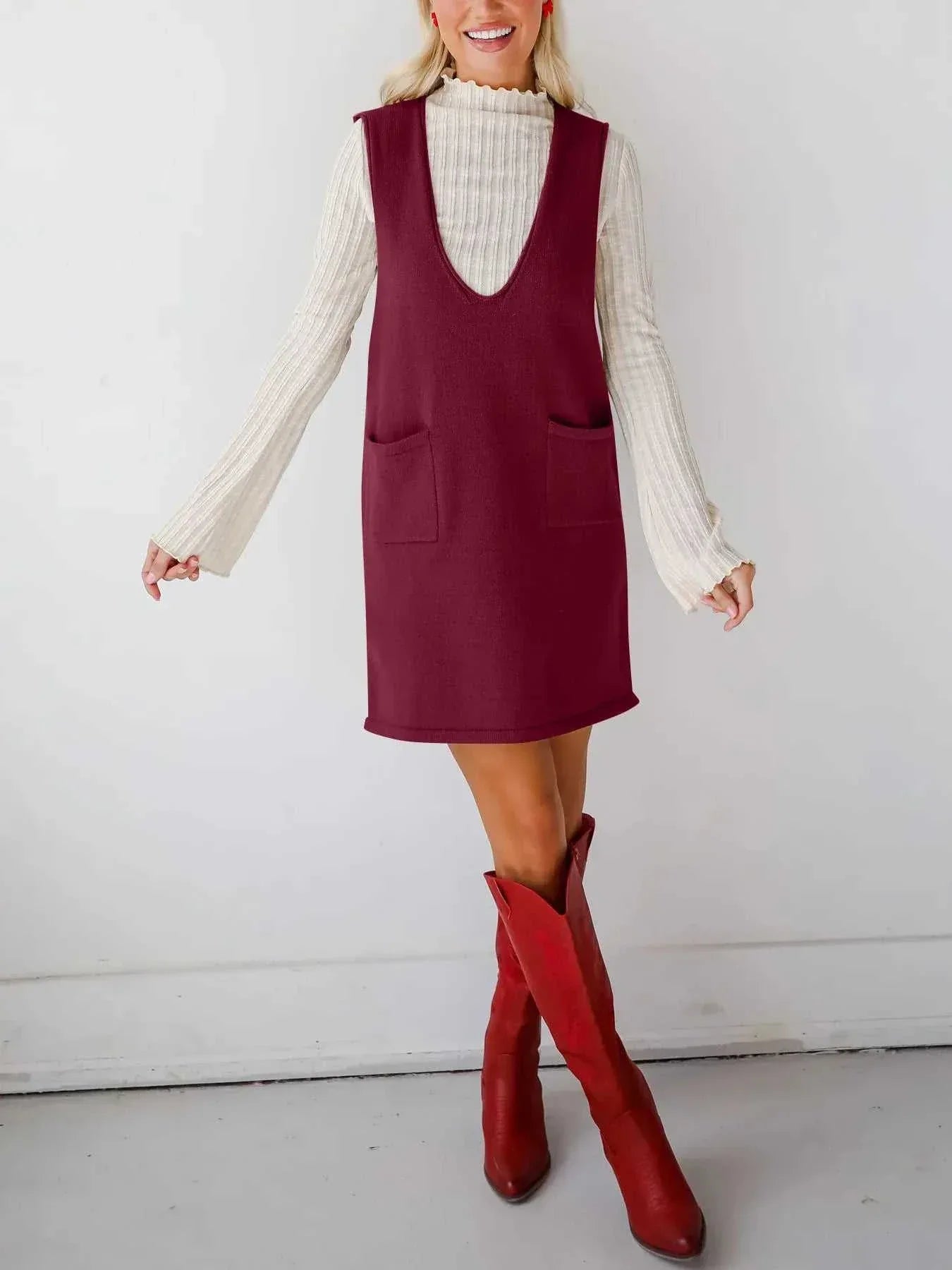 Sleeveless Knit Dress with Pockets -- 