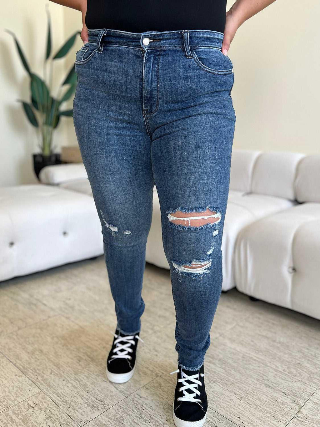 Judy Blue Full Size High Waist Distressed Skinny Jeans -- 