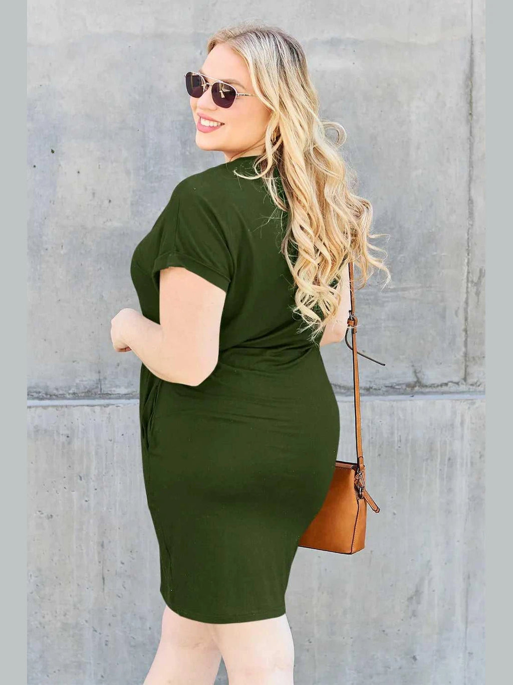 Basic Bae Full Size Round Neck Short Sleeve Dress with Pockets -- 