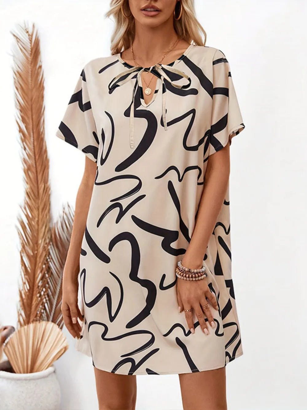 Printed Short Sleeve Midi Dress – Modest Everyday Style — modest women's fashion | Hopeford Streams
