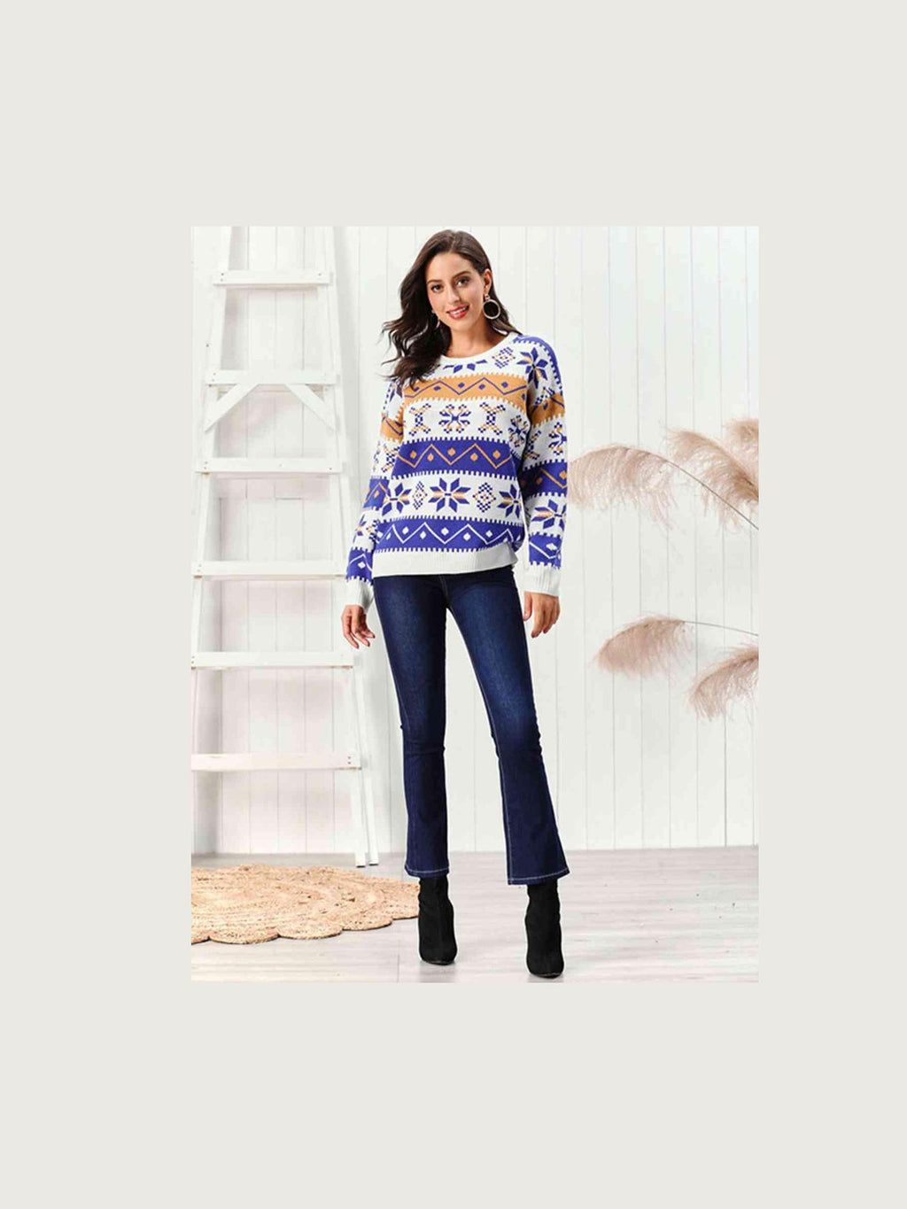 Snowflake Pattern Round Neck Sweater -- 