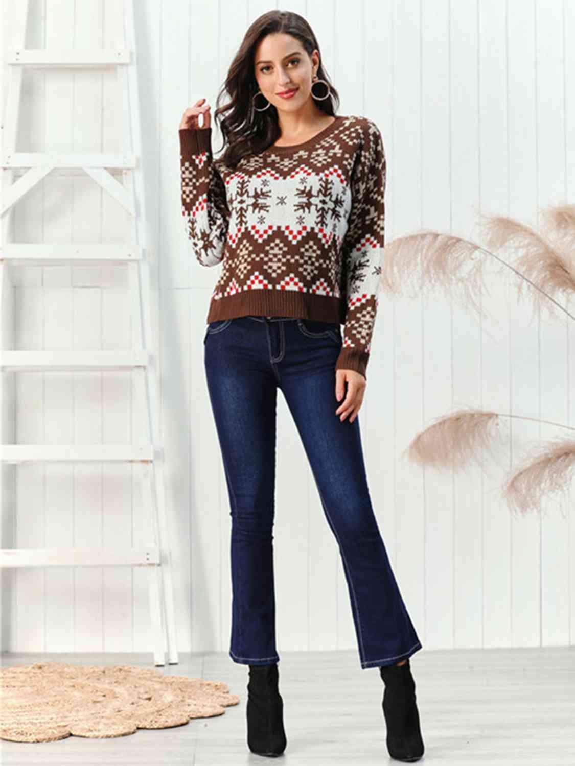 Snowflake Pattern Round Neck Sweater -- 
