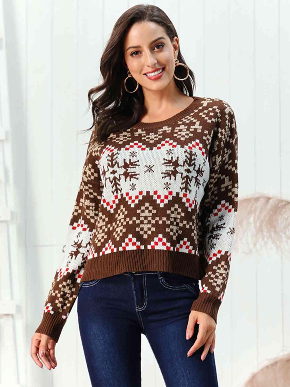 Snowflake Pattern Round Neck Sweater -- 