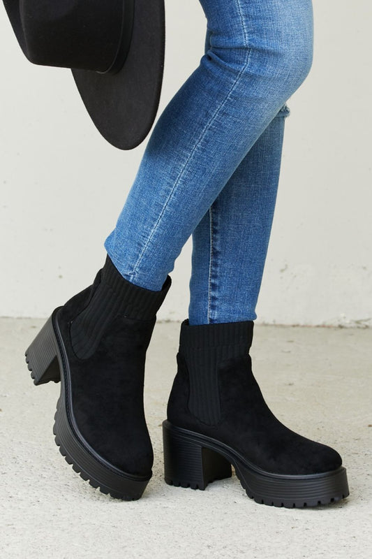 Weeboo Strive For More Chunky Sole Sock Booties in Black