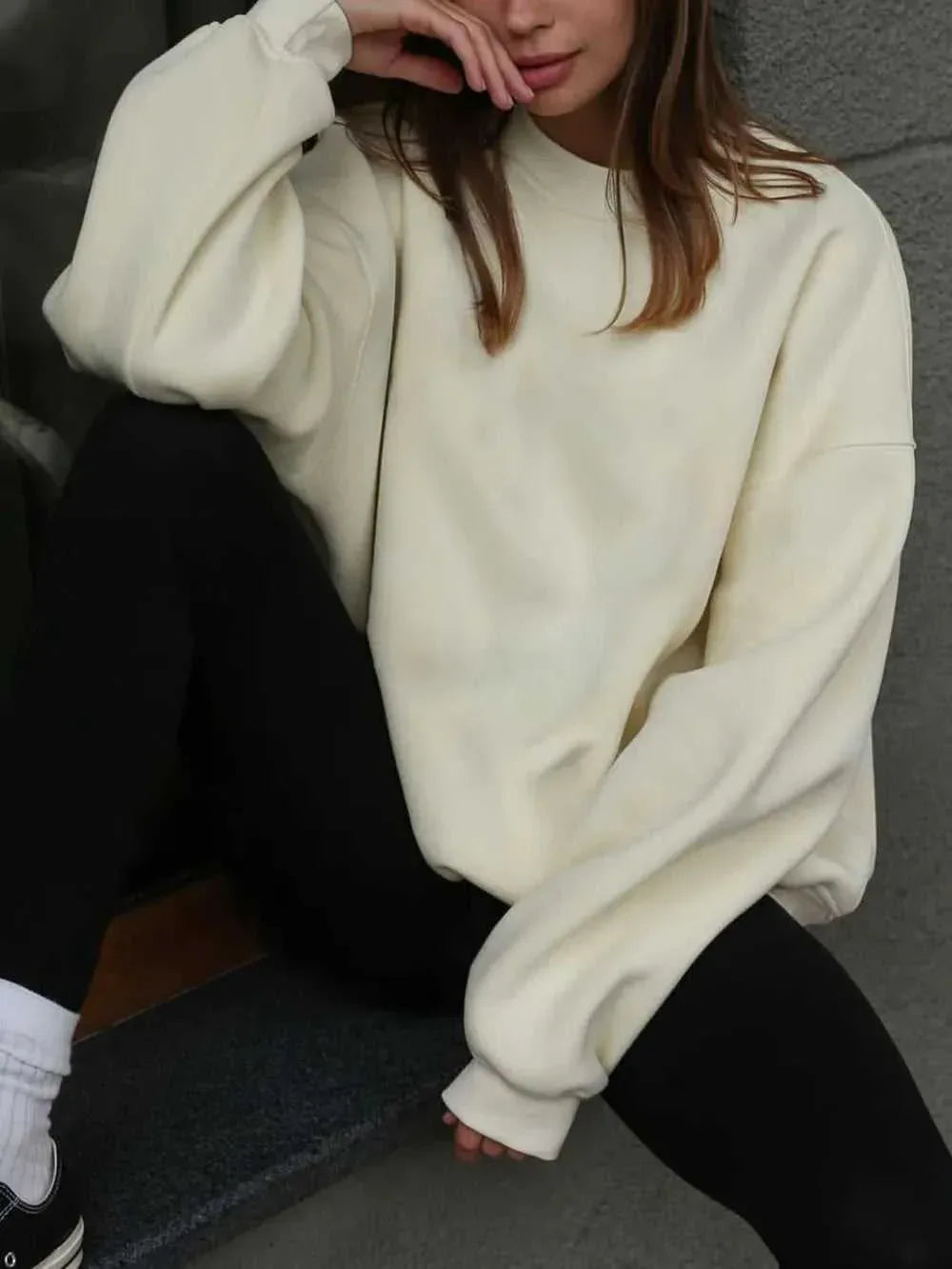 Round Neck Dropped Shoulder Long Sleeve Sweatshirt -- 