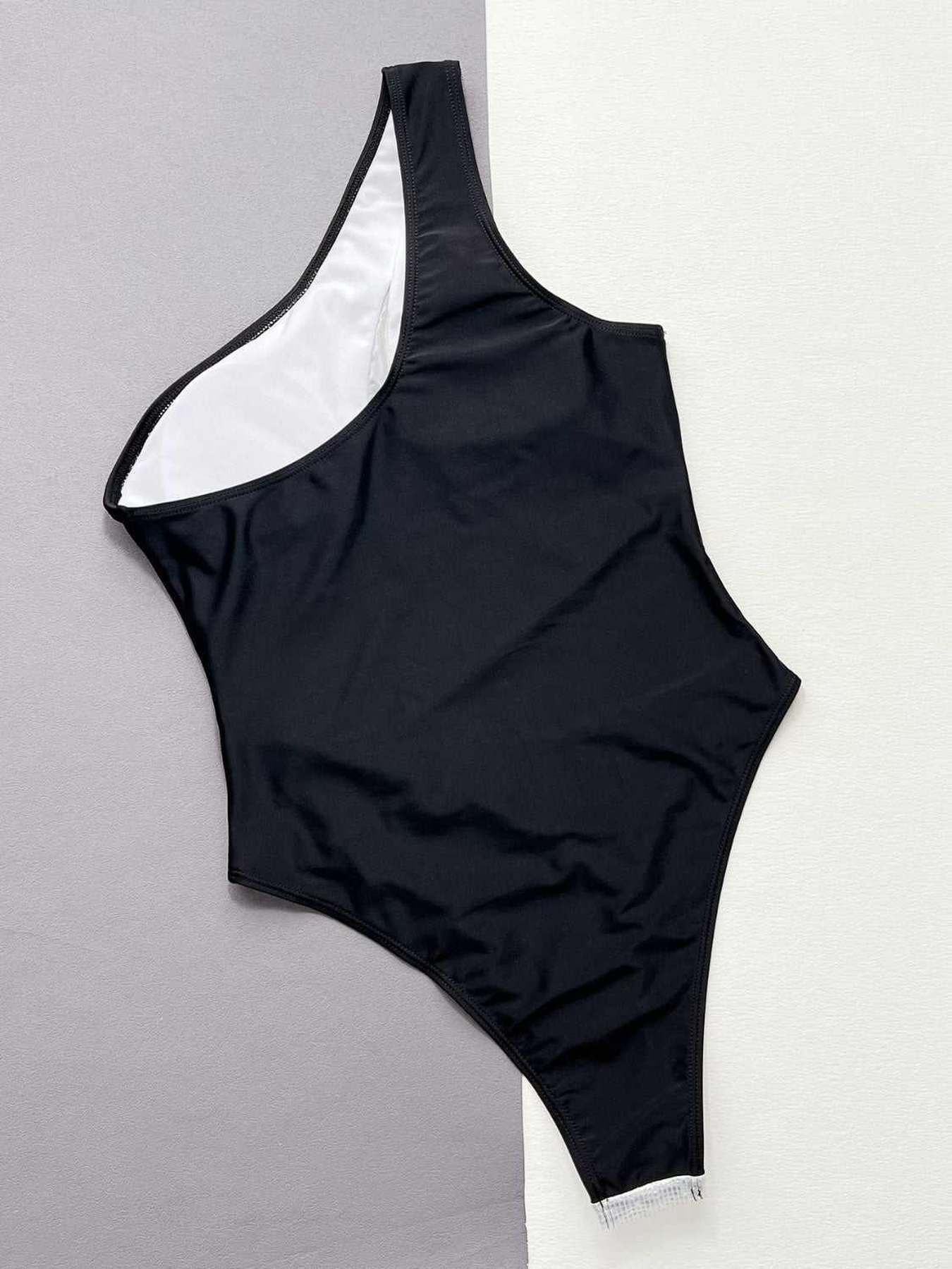 Contrast Panel One-Piece Swimsuit -- 