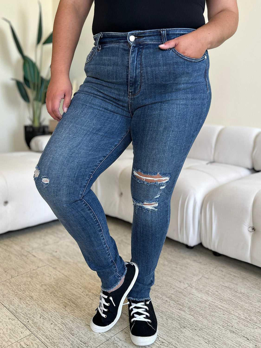 Judy Blue Full Size High Waist Distressed Skinny Jeans -- 