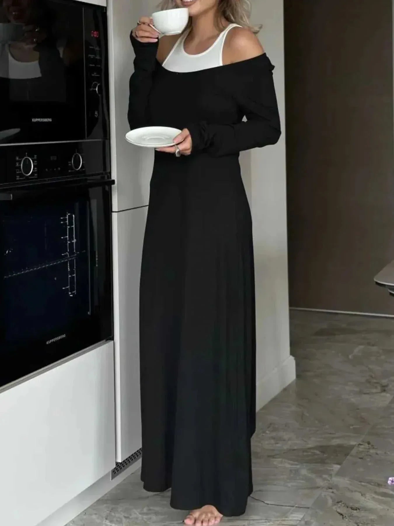 Contrast Long Sleeve Maxi Dress -- 