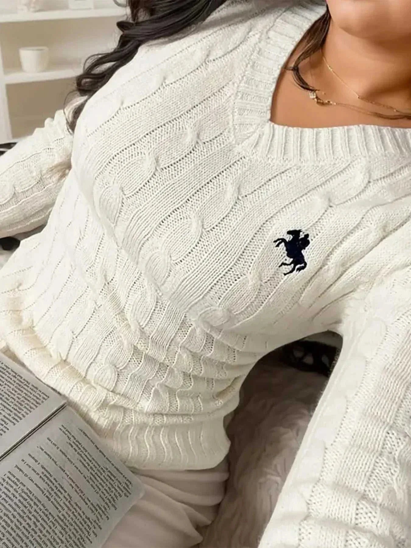 Cable Knit Long Sleeve Sweater -- 