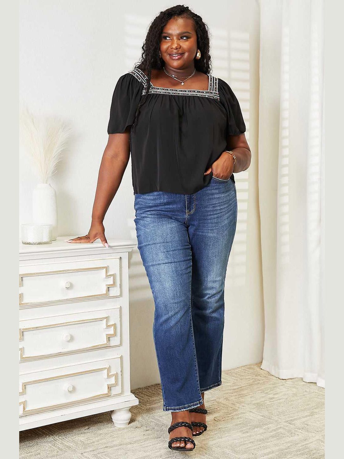Honey Contrast Square Neck Puff Sleeve Blouse -- 