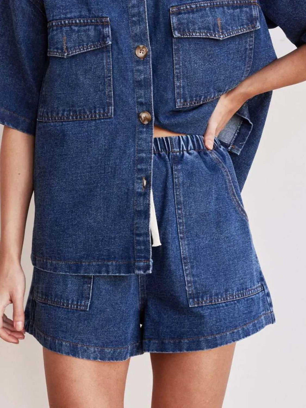 Elastic Waist Denim Shorts -- 