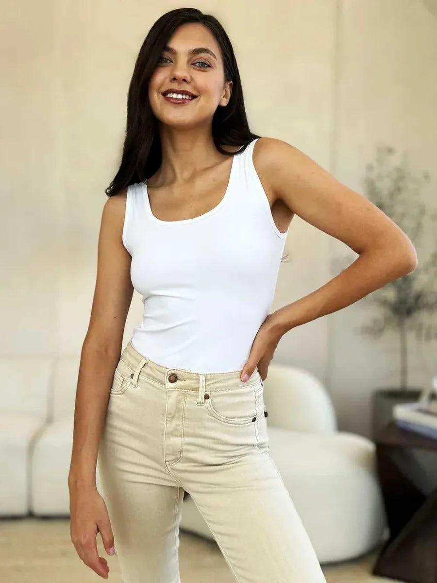 Basic Bae Full Size Square Neck Sleeveless Bodysuit -- 