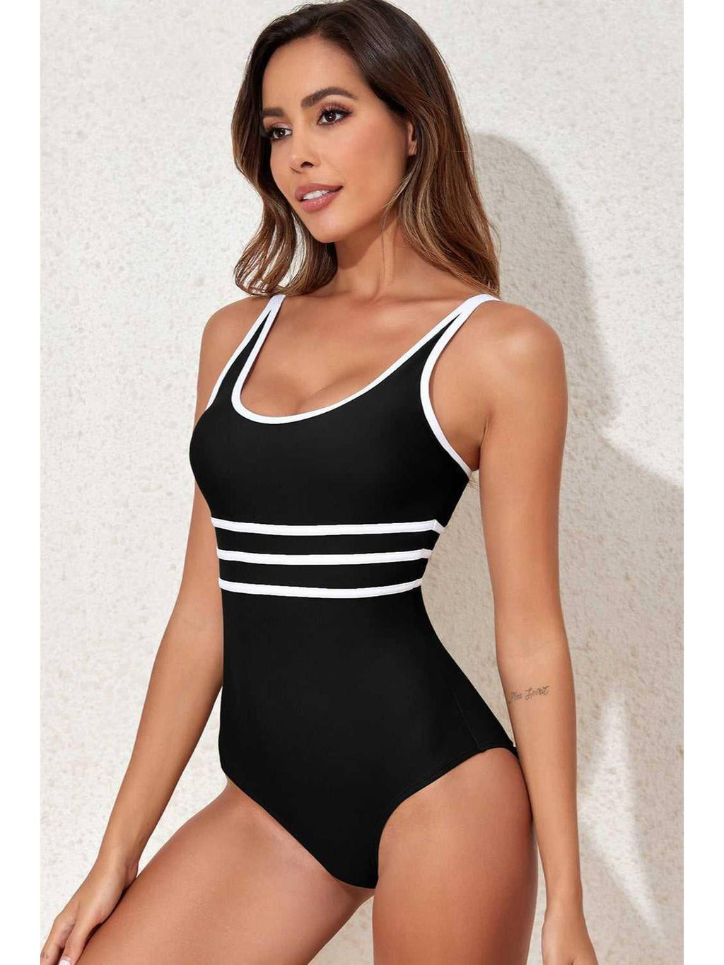 Contrast Trim Scoop Neck One-Piece Swimwear -- 