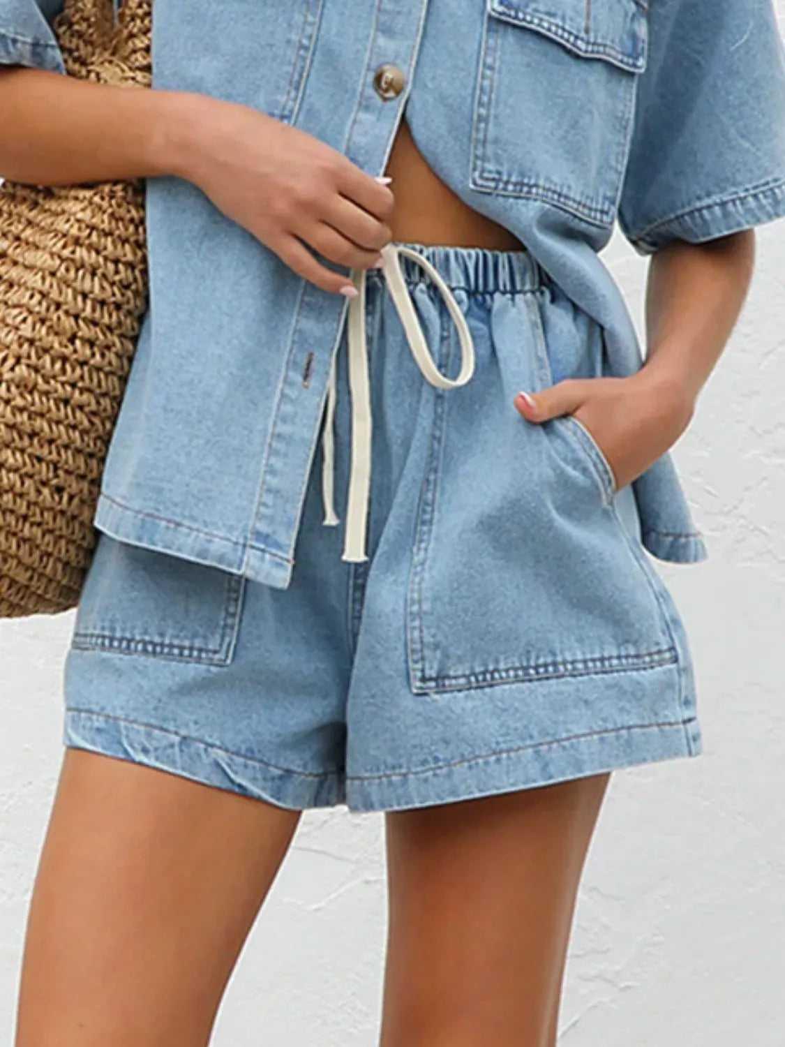 Elastic Waist Denim Shorts -- 