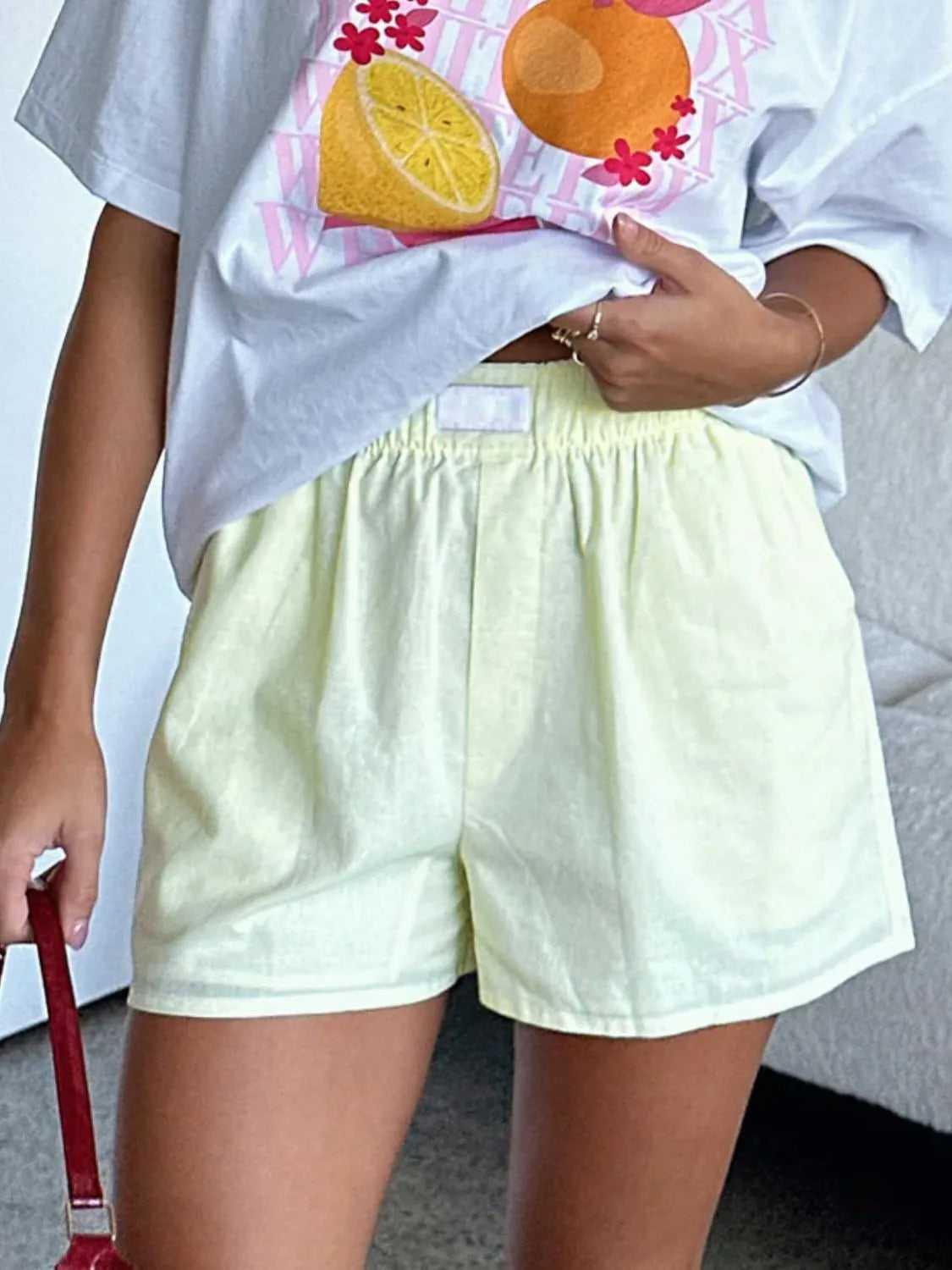 Elastic Waist Shorts -- 